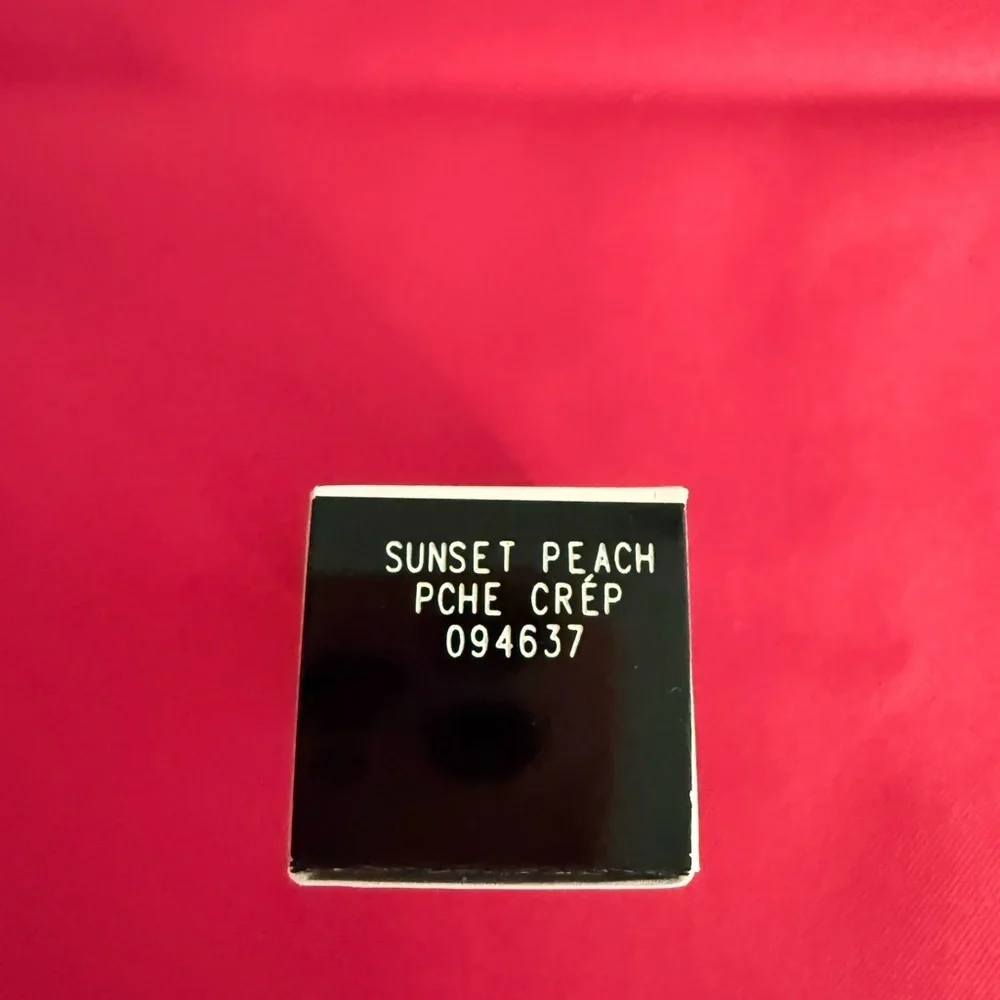 Mary Kay Gel Semi-Shine Lipstick - Sunset Peach New in Box
